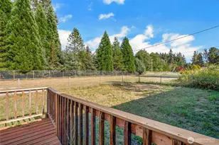 12422 26th Ave E, Tacoma, WA 98445 - Photo 2