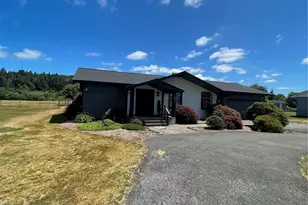 1655 Wheaton St, Raymond, WA 98577 - Photo 4