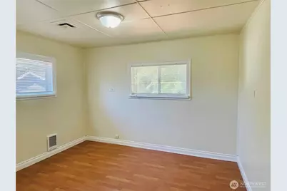 15460 65th Avenue S, Tukwila, WA 98188 - Photo 8