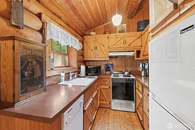 835 Christenson Road, Greenbank, WA 98253 - Photo 36