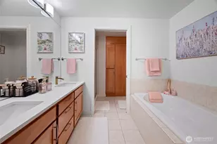 2607 Western Ave, Seattle, WA 98121 - Photo 12