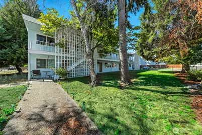 301 S 82nd Street, Tacoma, WA 98408 - Photo 4