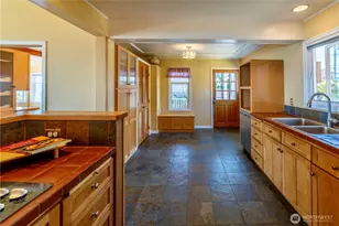 220 W 2nd St, Port Angeles, WA 98362 - Photo 8