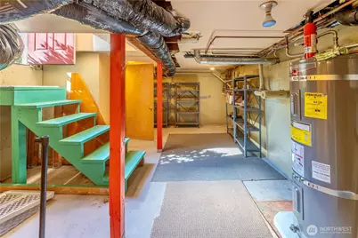 220 W 2nd Street, Port Angeles, WA 98362 - Photo 32