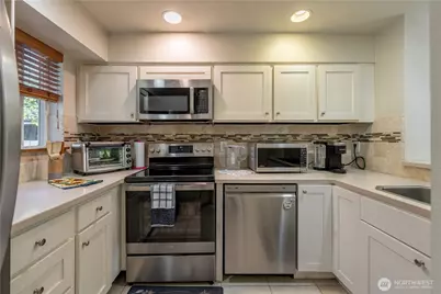 13219 SE 256th #E3, Kent, WA 98042 - Photo 8