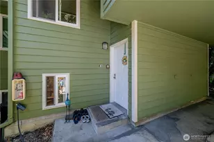 13219 SE 256th, Kent, WA 98042 - Photo 4