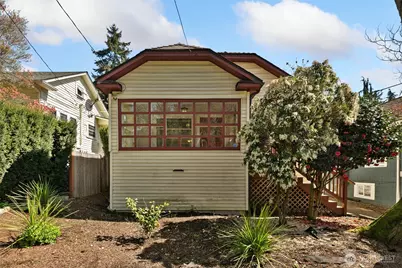 5718 25th Avenue NE, Seattle, WA 98105 - Photo 2