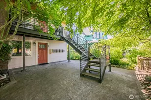 2014 Hoyt Ave, Everett, WA 98201 - Photo 2