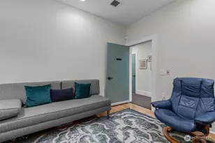 4510 Thackeray NE, Seattle, WA 98105 - Photo 8