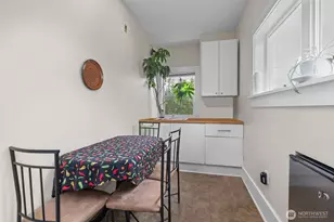 4510 Thackeray NE, Seattle, WA 98105 - Photo 16