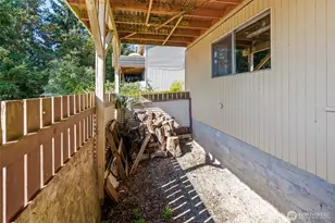 345 Seaview Ct, Camano Island, WA 98282 - Photo 22