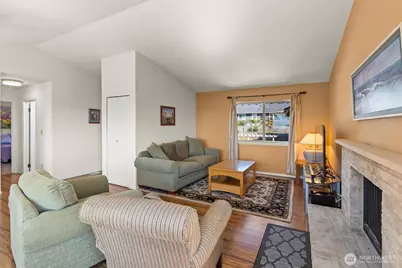 345 Seaview Court, Camano Island, WA 98282 - Photo 4