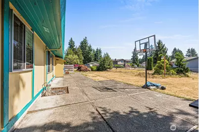 14801 25th Avenue Ct E, Tacoma, WA 98445 - Photo 16