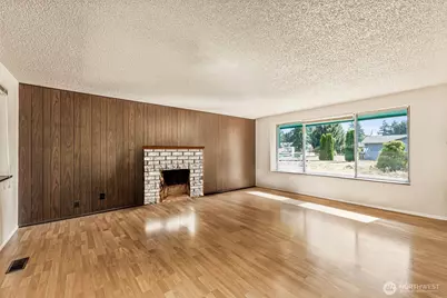 14801 25th Avenue Ct E, Tacoma, WA 98445 - Photo 2