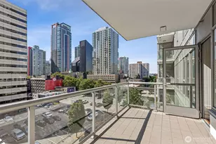 588 Bell St, Seattle, WA 98121 - Photo 2