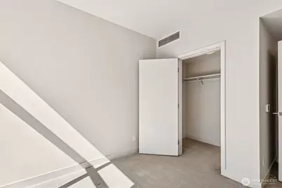 588 Bell Street #606S, Seattle, WA 98121 - Photo 14