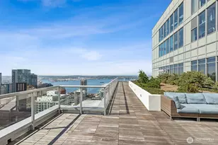 588 Bell St, Seattle, WA 98121 - Photo 22