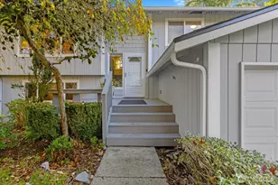 11019 NE 116th St, Kirkland, WA 98034 - Photo 2