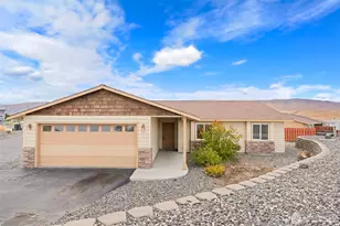 509 SW Clubhouse Way, Mattawa, WA 99349 - Photo 2