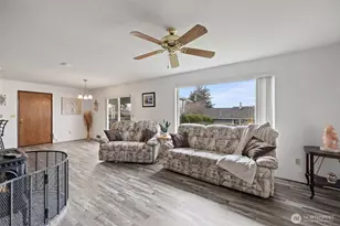 27620 84th Dr NW, Stanwood, WA 98292 - Photo 8