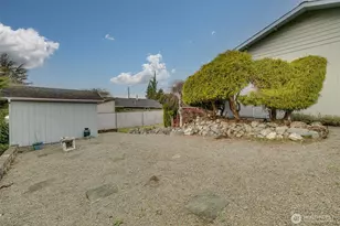 27620 84th Dr NW, Stanwood, WA 98292 - Photo 38