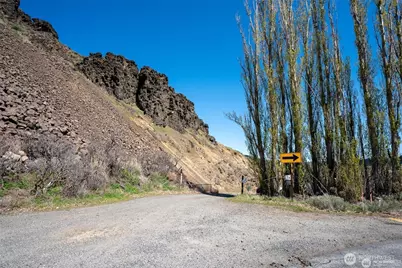 7199 Tarpiscan Road, Malaga, WA 98828 - Photo 2