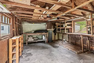 135 N 50th Ave, Longview, WA 98632 - Photo 36