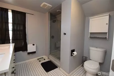 8519 Golden Given Drive E, Tacoma, WA 98445 - Photo 24