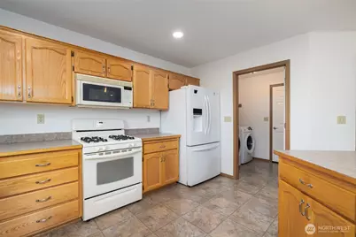 539 Birch Street, Oak Harbor, WA 98277 - Photo 16