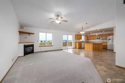 539 Birch Street, Oak Harbor, WA 98277 - Photo 8