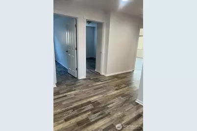 18702 105th Avenue Ct E, Puyallup, WA 98374 - Photo 2