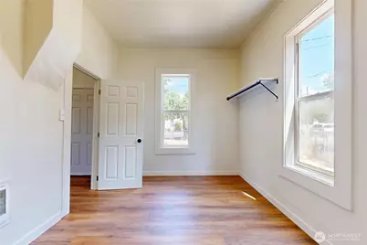 611 SW 3rd Street, Pendleton, OR 97801 - Photo 12