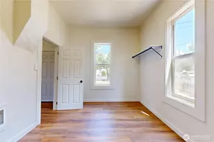 611 SW 3rd St, Pendleton, OR 97801 - Photo 12