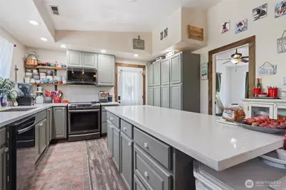 31410 Orville Road E, Graham, WA 98338 - Photo 8