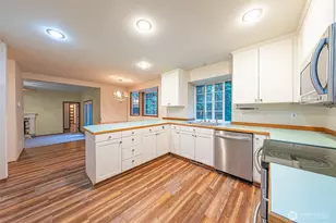 7919 NE Sunnywoods Ln, Kingston, WA 98346 - Photo 10