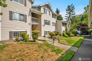 19230 Forest Park Dr NE, Lake Forest Park, WA 98155 - Photo 22