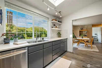 8085 Cowichan Road, Blaine, WA 98230 - Photo 14