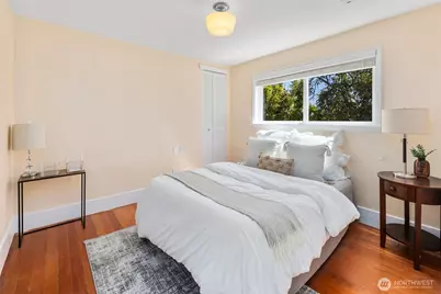 340 NE 53rd Street, Seattle, WA 98105 - Photo 16