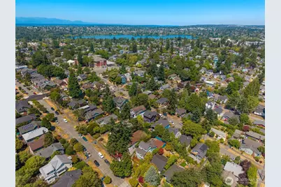 340 NE 53rd Street, Seattle, WA 98105 - Photo 38