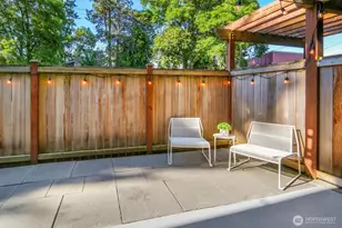 939 N 101st St, Seattle, WA 98133 - Photo 12