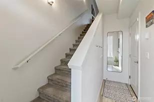 334 9th Ave SE, Puyallup, WA 98372 - Photo 4