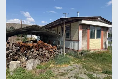 229 Johnathan Street, Tonasket, WA 98855 - Photo 2