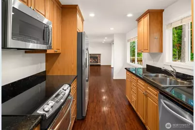 12856 NE 91st Street, Kirkland, WA 98033 - Photo 12