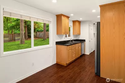 12856 NE 91st Street, Kirkland, WA 98033 - Photo 10