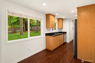 12856 NE 91st St, Kirkland, WA 98033 - Photo 10