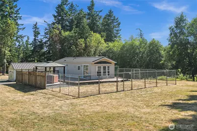 32 S Duquesne Avenue, Port Townsend, WA 98368 - Photo 2