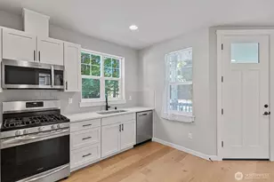 1672 Aspen Dr, Camano Island, WA 98282 - Photo 20