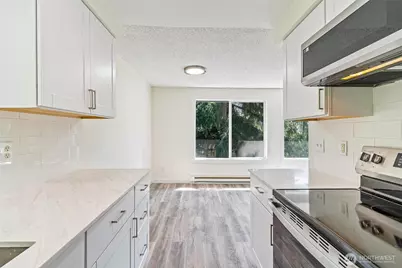 9126 1st Place NE #3, Lake Stevens, WA 98258 - Photo 4