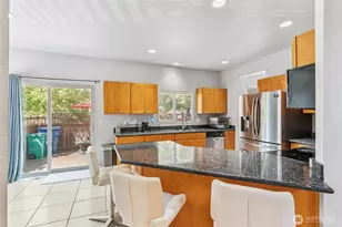 16901 Woodside Dr SE, Renton, WA 98058 - Photo 10