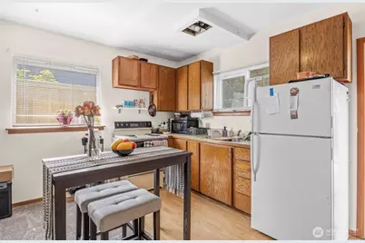 615 E Myrtle Street, Bellingham, WA 98225 - Photo 12